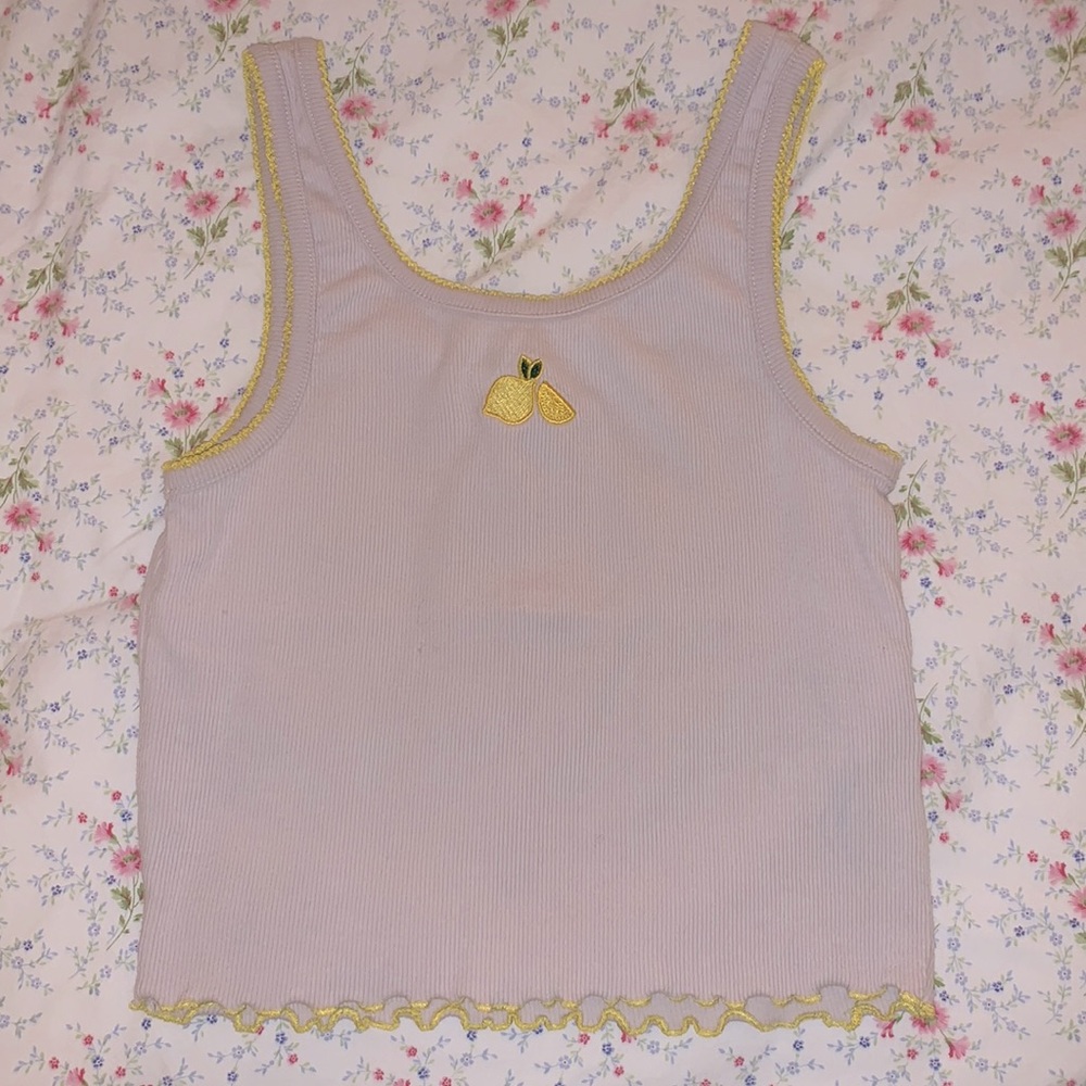 a cropped xs tank top